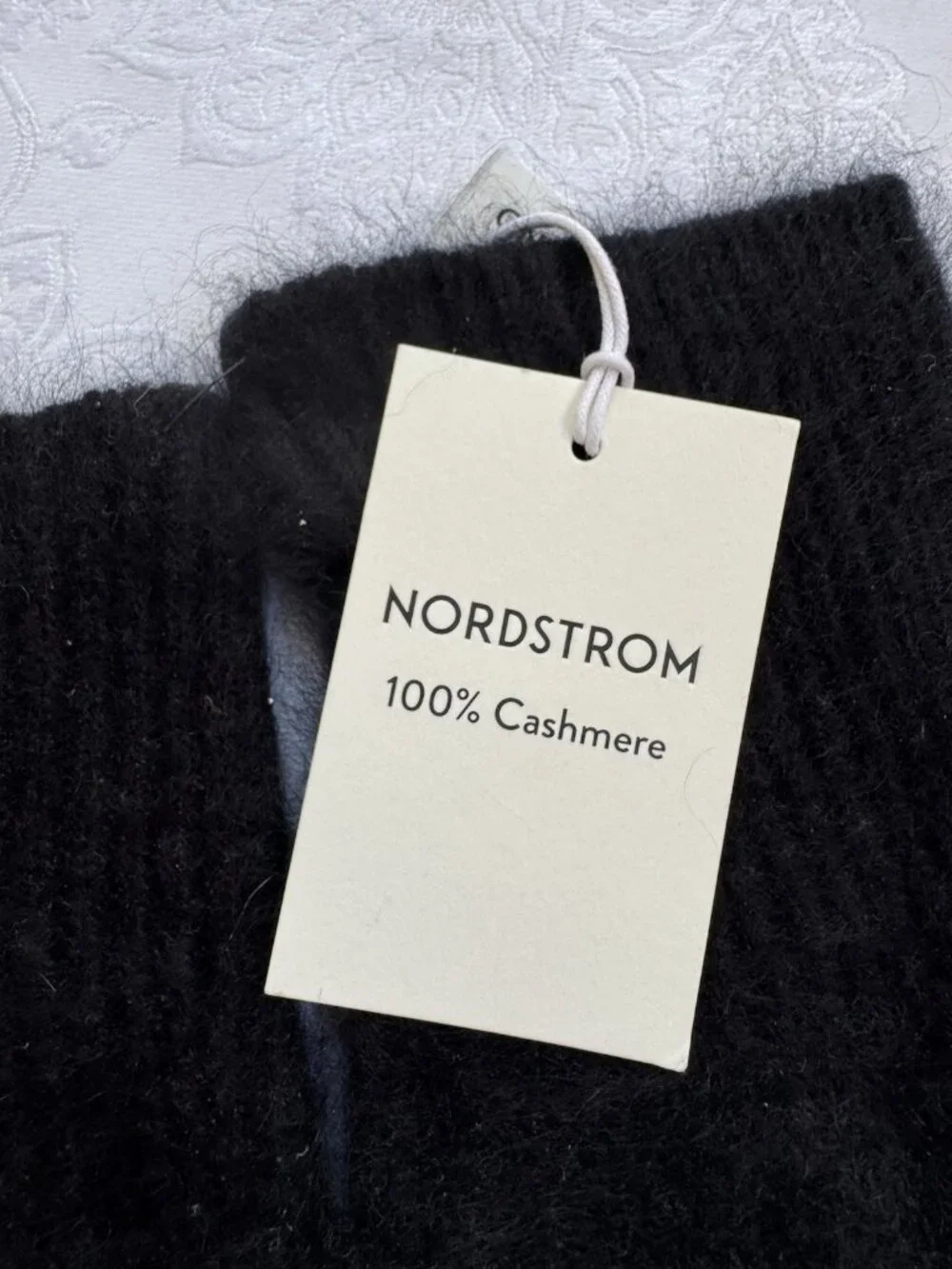 Nordstrom Women's Black Fuzzy Knit 100% Cashmere Gloves NEW